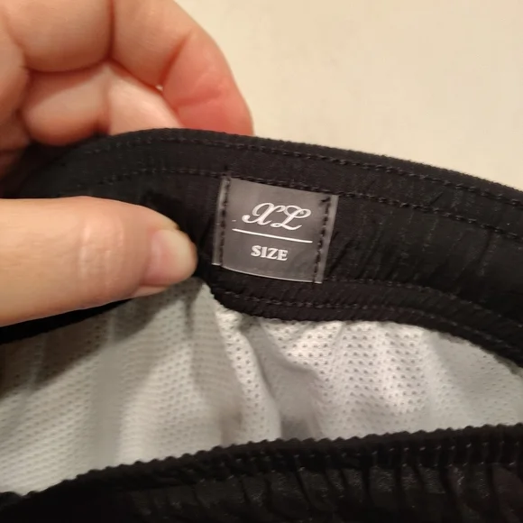 Pacsun NWT Men's Black Floral Swim Trunks Shorts Sz XL Beach Vacation Travel - Picture 3 of 6